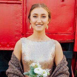 Meet your Posher, Danielle